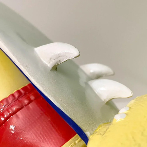 2016 Despicable Me Minion Surfing Stuart Statue Surfboard 12 Inch Tall Figure - Picture 15 of 16